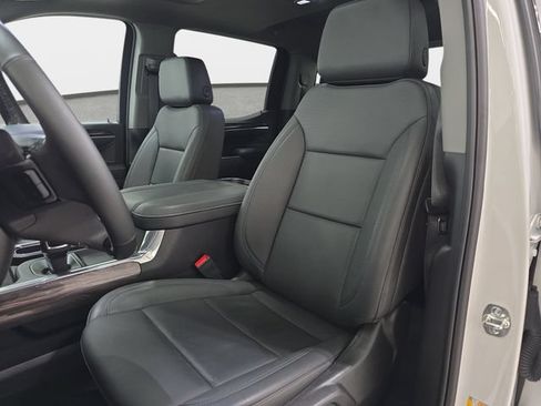 Used 2025 Chevrolet Silverado 1500 LTZ AWD/4WD image 14