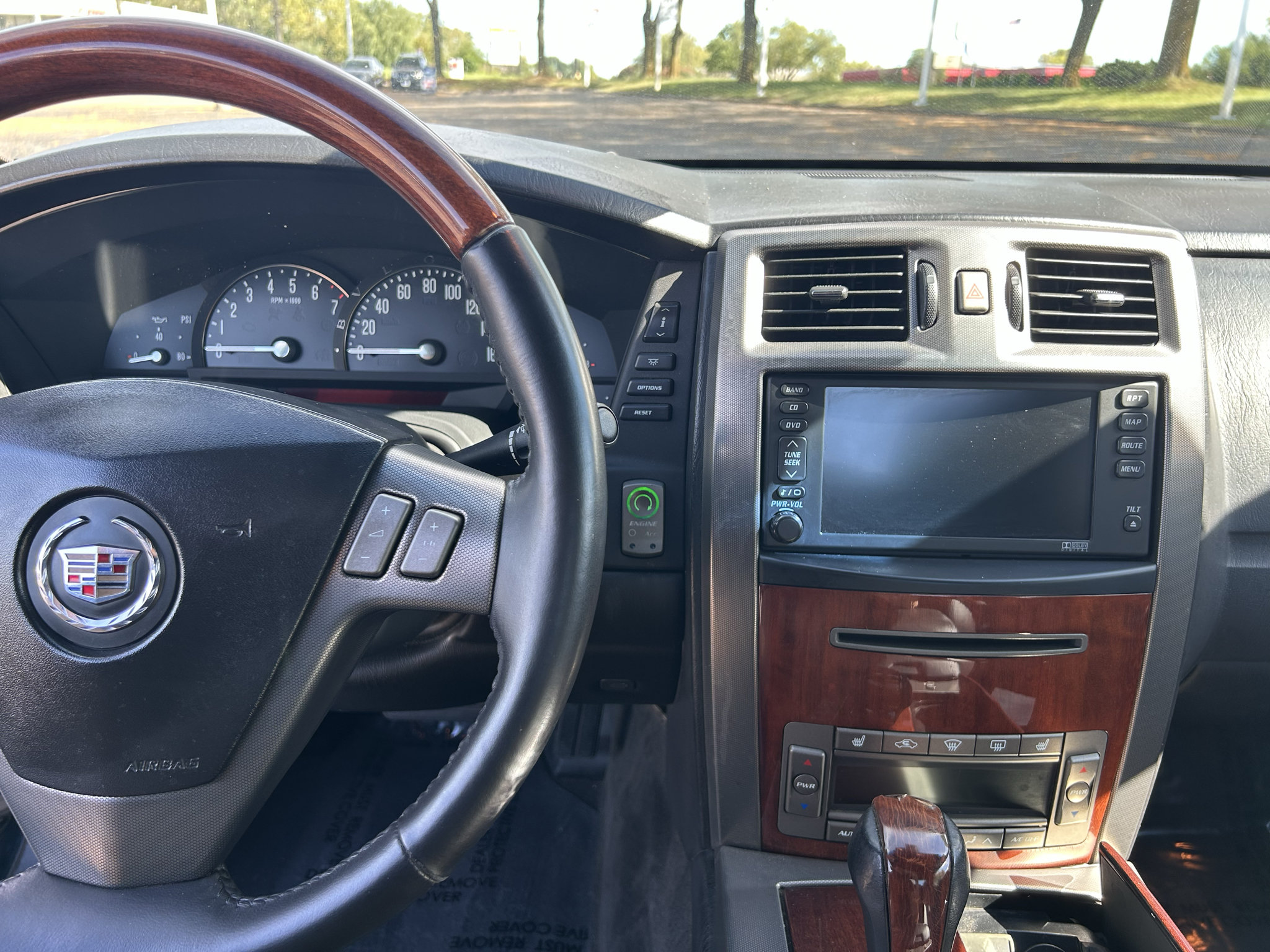 Used 2007 Cadillac XLR RWD image 9