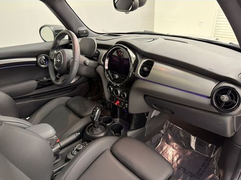 Used 2024 MINI Cooper S FWD image 31