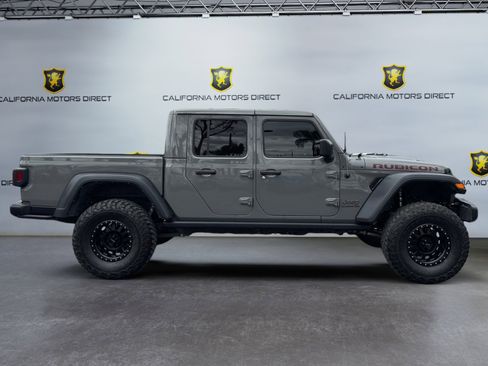 Used 2022 Jeep Gladiator Rubicon w/ Trailer Tow Package AWD/4WD image 6