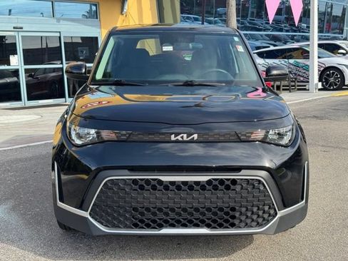 Certified 2025 Kia Soul LX FWD image 6