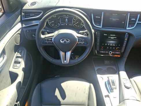 Used 2025 INFINITI QX50 Pure AWD/4WD image 12