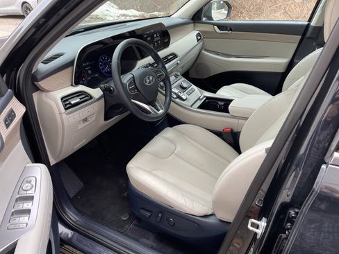 Used 2020 Hyundai Palisade SEL w/ Premium Package image 16