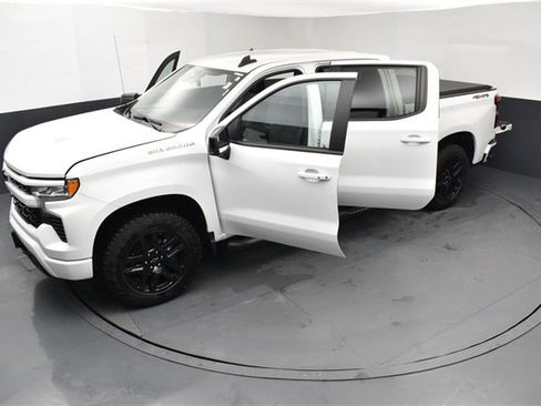 Used 2025 Chevrolet Silverado 1500 RST w/ Convenience Package II image 25