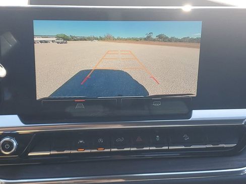 Used 2023 GMC Sierra 1500 SLT w/ X31 Off-Road Package image 30