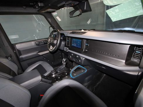 Used 2023 Ford Bronco Black Diamond image 24