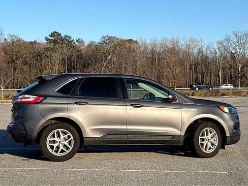 Used 2024 Ford Edge SEL image 19