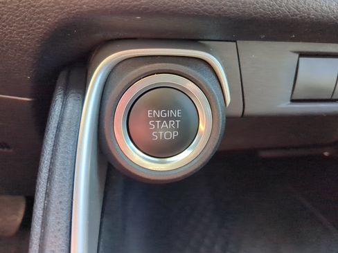 Used 2025 Toyota Grand Highlander FWD image 27