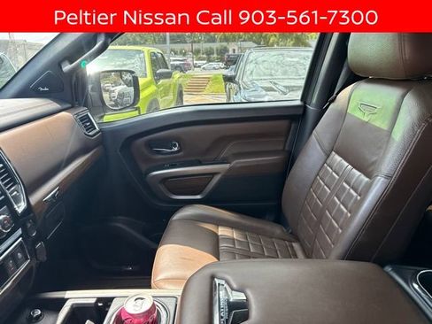 Certified 2021 Nissan Titan Platinum Reserve w/ Moonroof Package AWD/4WD image 18