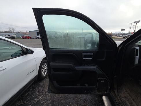 Used 2016 Chevrolet Silverado 2500 LTZ w/ LTZ Plus Package image 7