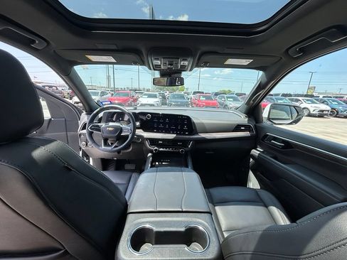 Used 2025 Chevrolet Tahoe LT w/ Comfort Package RWD image 9