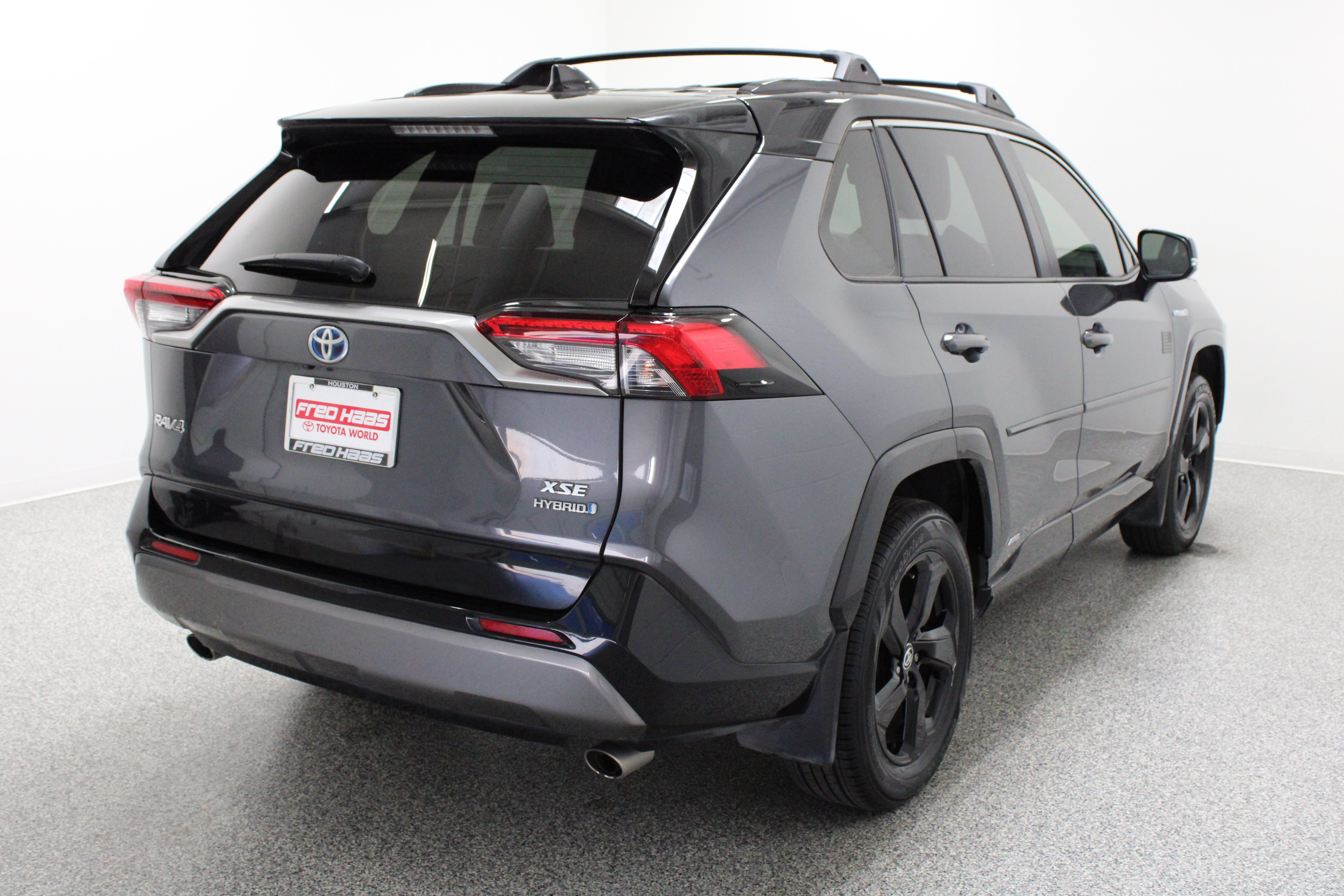 Used 2020 Toyota RAV4 XSE AWD/4WD image 7