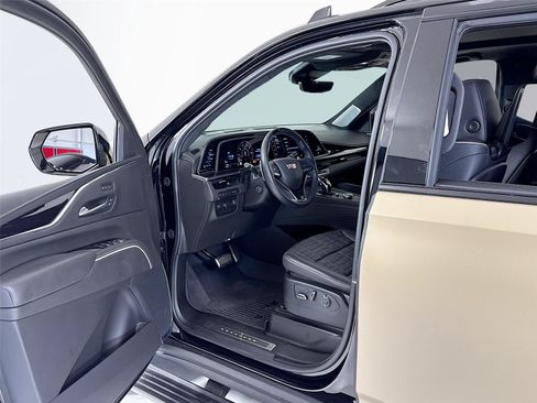 Used 2023 Cadillac Escalade V w/ LPO, ONYX Package AWD/4WD image 12