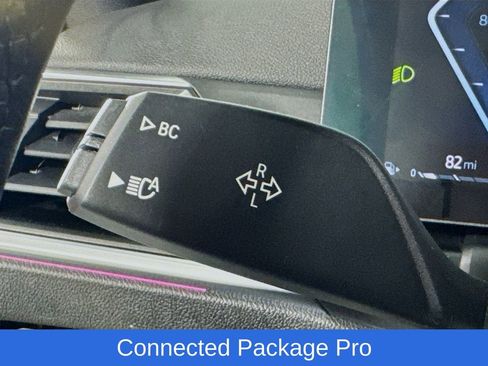 Used 2024 BMW M440i Convertible w/ Premium Package image 15