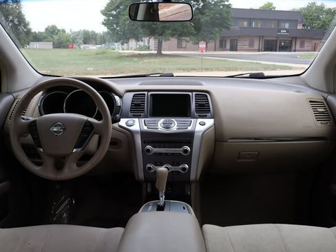 Used 2012 Nissan Murano SV AWD/4WD image 16