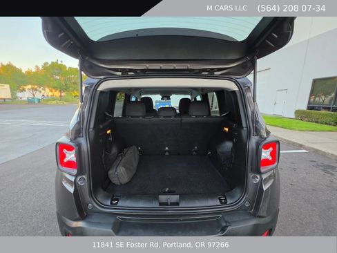 Used 2017 Jeep Renegade Trailhawk AWD/4WD image 19