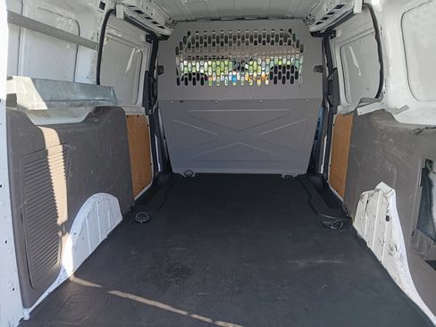 Used 2021 Ford Transit Connect XLT FWD image 12