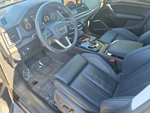 Used 2023 Audi Q5 Prestige w/ Prestige Package AWD/4WD image 15