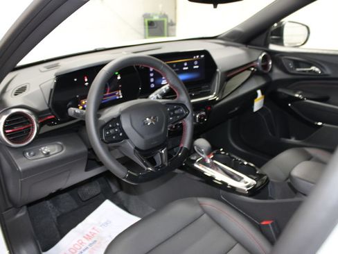 New 2026 Chevrolet Trax RS w/ Driver Confidence Package FWD image 17