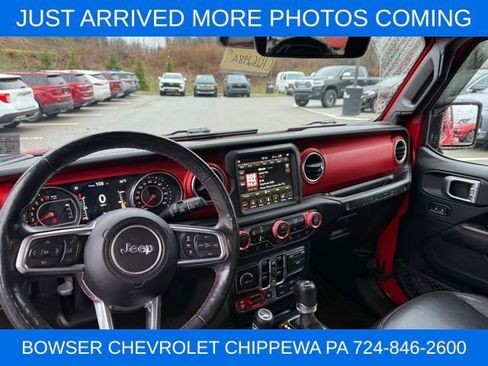 Used 2019 Jeep Wrangler Unlimited Rubicon w/ Dual Top Group image 3