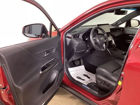 Used 2021 Toyota Venza Limited w/ Advanced Technology Package AWD/4WD image 9