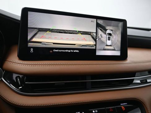 Used 2023 INFINITI QX60 Sensory w/ Vision Package AWD/4WD image 22