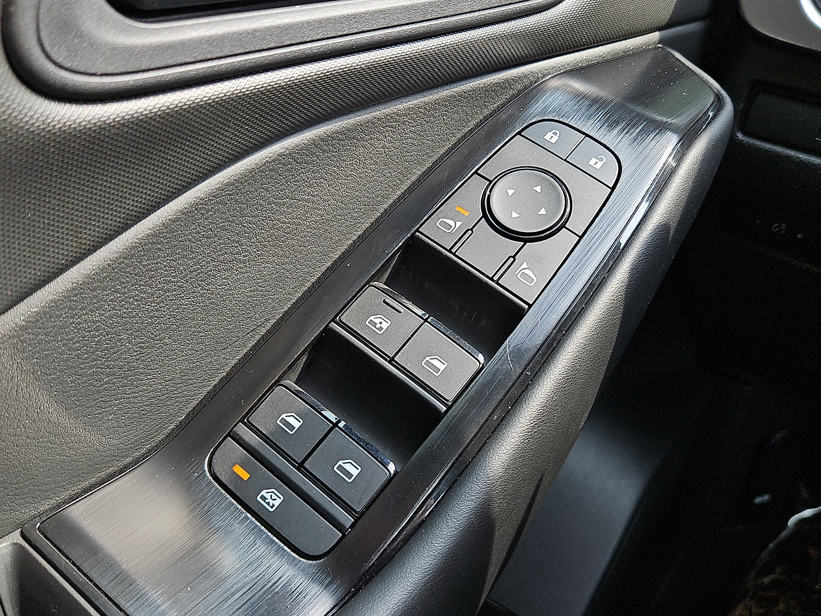 Certified 2026 Nissan Rogue S AWD/4WD image 24