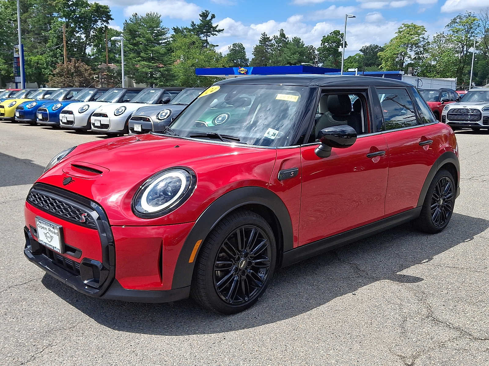 Used 2024 MINI Cooper S FWD image 3