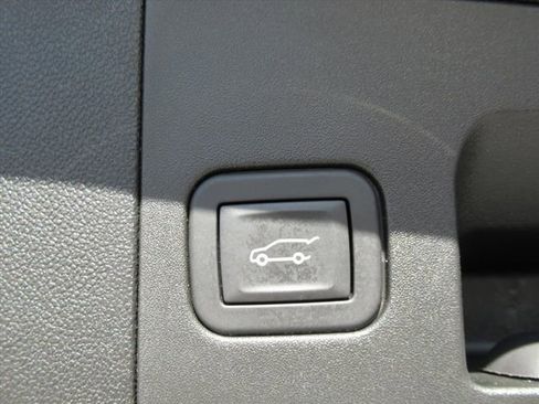 Certified 2025 Cadillac XT5 Premium Luxury image 35