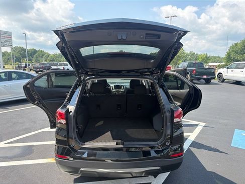 Used 2023 Chevrolet Equinox LT AWD/4WD image 18