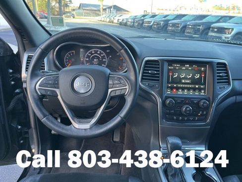 Used 2018 Jeep Grand Cherokee Altitude image 16