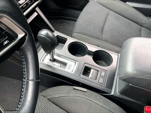 Used 2018 Subaru Outback 2.5i Premium image 14