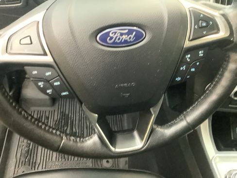 Used 2022 Ford Edge SEL w/ Convenience Package AWD/4WD image 14