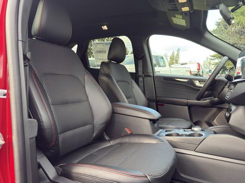 New 2026 Ford Escape ST-Line w/ Tech Pack #1 image 40