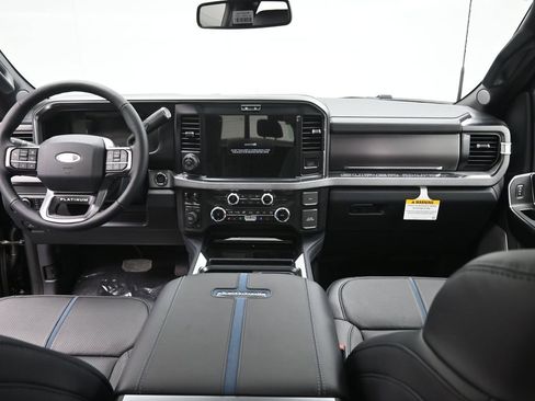 New 2026 Ford F450 Platinum image 25