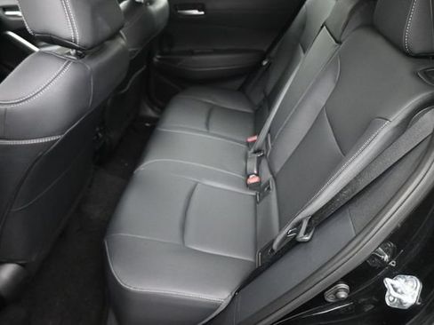 Used 2026 Toyota Corolla Cross XLE FWD image 19