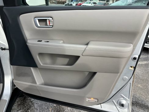 Used 2011 Honda Pilot EX-L image 27