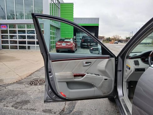 Used 2006 Hyundai Azera Limited image 12