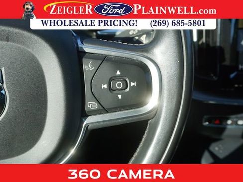 Used 2018 Volvo XC60 T6 Momentum w/ Advanced Package image 26