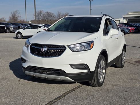 Used 2020 Buick Encore Preferred image 3