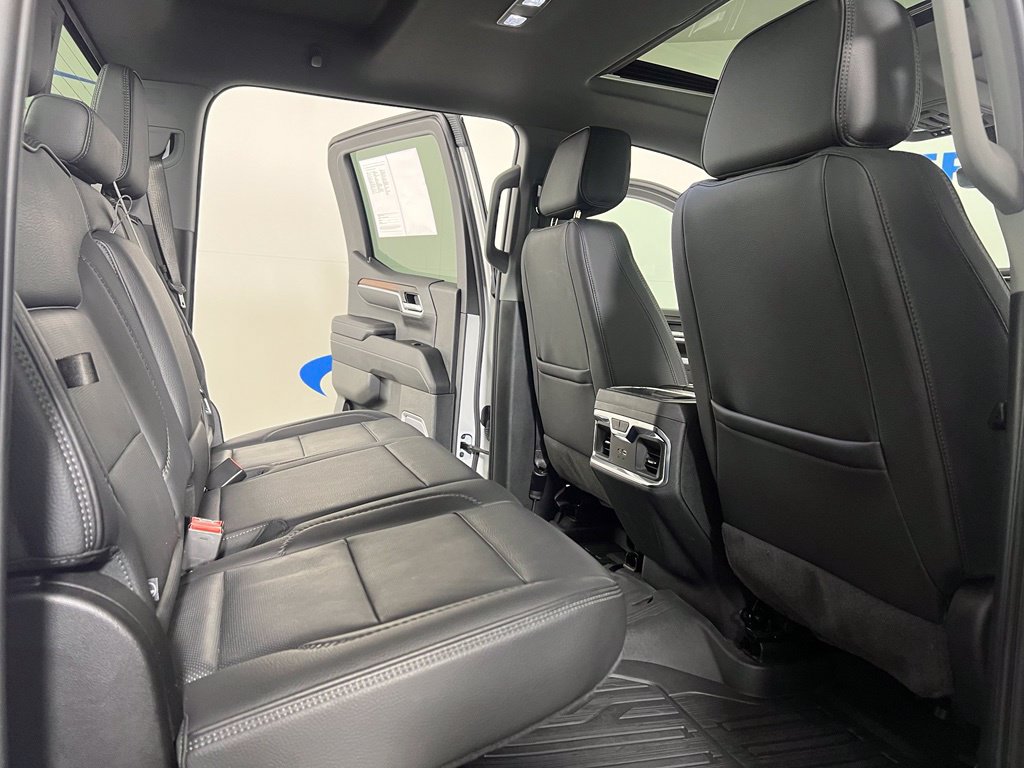Used 2025 GMC Sierra 1500 Denali w/ Technology Package AWD/4WD image 13