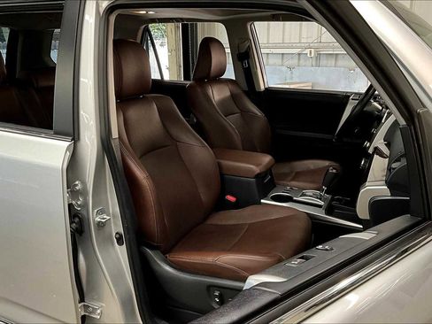 Used 2023 Toyota 4Runner Limited image 10