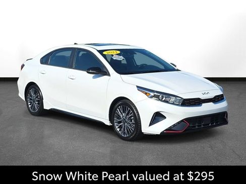 Used 2024 Kia Forte GT-Line w/ GT-Line Premium Package FWD image 5