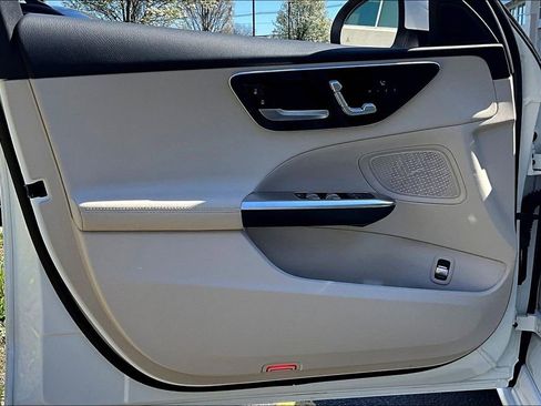 Certified 2023 Mercedes-Benz C 300 4MATIC Sedan image 18