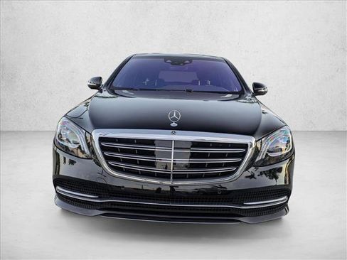 Used 2019 Mercedes-Benz S 560 Sedan image 2