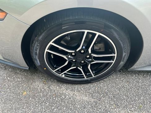 Used 2020 Ford Mustang Premium RWD image 11