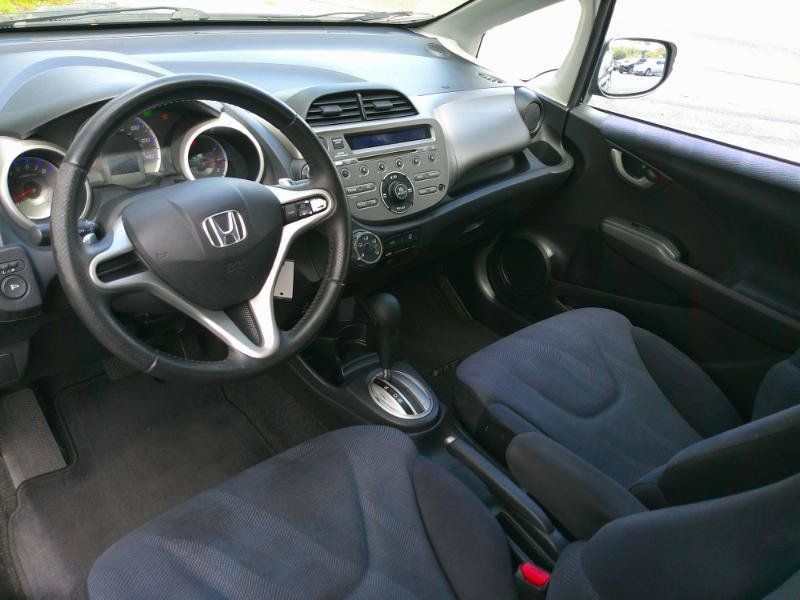 Used 2011 Honda Fit Sport image 11