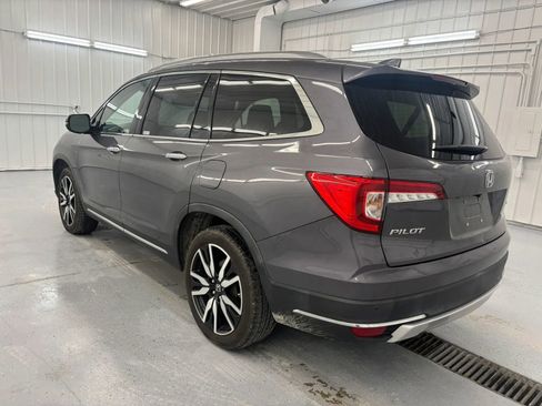 Used 2021 Honda Pilot Touring image 6