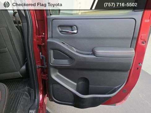 Used 2022 Nissan Frontier PRO-4X image 47