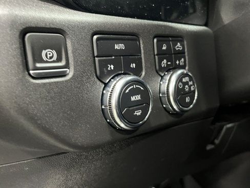Certified 2023 GMC Sierra 1500 Elevation w/ Preferred Package AWD/4WD image 13